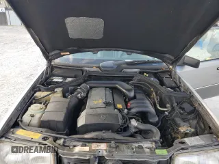 1993 Mercedes-Benz E Class with VIN WDBEA32E0PB963118, listed as a Copart auction lot 45243905 with 154,121 mi miles and Clean Title. Bid and sale history available at carsss.com. Image 11.