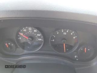 2011 Jeep Patriot Sport z VIN 1J4NT1GA6BD203899, wystawiony jako IAAI lot #41978150 z przebiegiem Nie podano mil oraz . Historia ofert i sprzedaży dostępna na DreamBid. Obrazek 7.