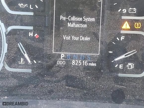 2018 Toyota Tundra 4WD SR5 with VIN 5TFAY5F14JX729945, listed as a IAAI auction lot 41778714 with 82,516 mi miles. Bid and sale history available at carsss.com. Image 16.