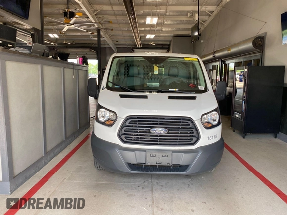 2018 Ford Transit с VIN 1FTYE1YM0JKB52111, выставлен на аукционе IAAI как лот 42832831 с пробегом 132 936 миль миль и . История ставок и продаж доступна на DreamBid. Изображение 35.