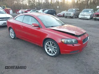 2006 Volvo C70 with VIN YV1MC68266J004309, listed as a IAAI auction lot 41156587 with 48,258 mi miles. Bid and sale history available at carsss.com. Image 1.