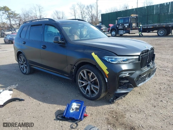 2022 BMW X7 M50i with VIN 5UXCX6C03N9M51772, listed as a IAAI auction lot 41780026 with 26,001 mi miles. Bid and sale history available at carsss.com. Image 1.