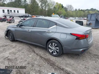 2020 Nissan Altima 2.5 S with VIN 1N4BL4BV2LC228560, listed as a IAAI auction lot 41947151 with 65,000 mi miles and . Bid and sale history available at carsss.com. Image 3.