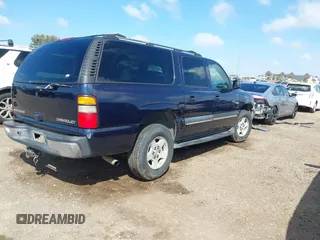 2004 Chevrolet Suburban LT with VIN 3GNEC16T24G290321, listed as a IAAI auction lot 41807808 with 176,964 mi miles. Bid and sale history available at carsss.com. Image 4.