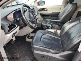 2019 Chrysler Pacifica Touring L with VIN 2C4RC1BG3KR596762, listed as a Copart auction lot 88483565 with 172,730 mi miles and Salvage Title. Bid and sale history available at carsss.com. Image 7.