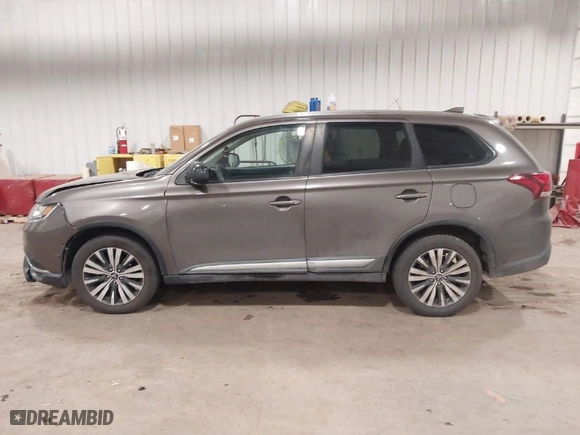 2019 Mitsubishi Outlander ES with VIN JA4AZ3A34KZ010463, listed as a IAAI auction lot 41241813 with 57,499 mi miles. Bid and sale history available at carsss.com. Image 14.