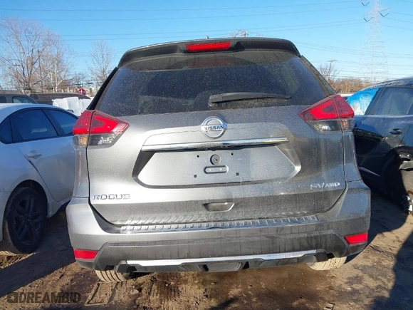 2017 Nissan Rogue SV with VIN 5N1AT2MV7HC814570, listed as a IAAI auction lot 41440705 with 88,380 mi miles. Bid and sale history available at carsss.com. Image 16.