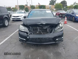 2014 Mercedes-Benz C 250 Sport с VIN WDDGF4HB8EA940242, выставлен на аукционе IAAI как лот 42661812 с пробегом 167 902 миль миль и . История ставок и продаж доступна на DreamBid. Изображение 12.