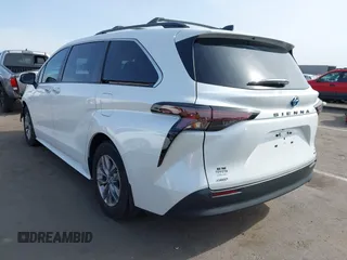 2023 Toyota Sienna XLE with VIN 5TDYSKFC8PS107895, listed as a IAAI auction lot 41924494 with 10,122 mi miles. Bid and sale history available at carsss.com. Image 3.