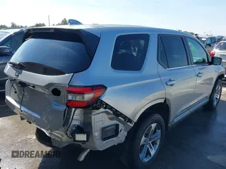 2023 Honda Pilot EX-L 8 Passenger with VIN 5FNYG2H42PB001292, listed as a IAAI auction lot 41594469 with 21,470 mi miles. Bid and sale history available at carsss.com. Image 4.