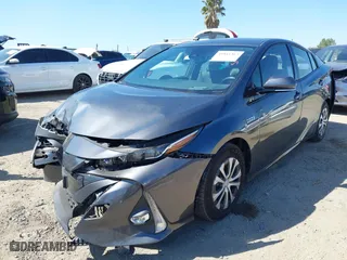 2020 Toyota Prius Prime LE with VIN JTDKARFP1L3145839, listed as a IAAI auction lot 41841363 with 86,815 mi miles. Bid and sale history available at carsss.com. Image 18.