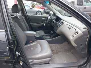 2000 Honda Accord EX с VIN 1HGCG1659YA018277, выставлен на аукционе IAAI как лот 42334541 с пробегом 243 362 миль миль и . История ставок и продаж доступна на DreamBid. Изображение 5.