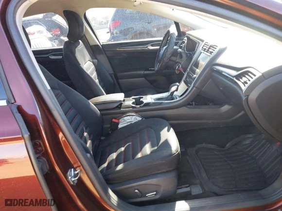 2016 Ford Fusion SE with VIN 3FA6P0HD5GR342511, listed as a IAAI auction lot 41872223 with 135,205 mi miles. Bid and sale history available at carsss.com. Image 5.