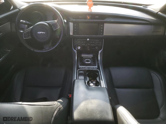 2016 Jaguar XF 35t Premium with VIN SAJBJ4BV2GCY21231, listed as a Copart auction lot 87854215 with 0 mi miles and Salvage Title. Bid and sale history available at carsss.com. Image 8.