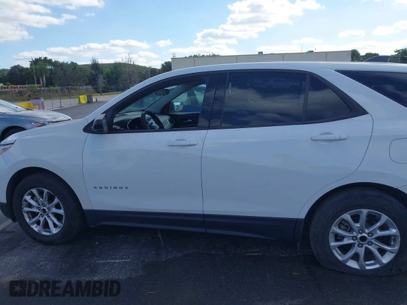 2019 Chevrolet Equinox LS z VIN 2GNAXHEV9K6237980, wystawiony jako IAAI lot #41265515 z przebiegiem 84 437 mil mil oraz . Historia ofert i sprzedaży dostępna na DreamBid. Obrazek 14.
