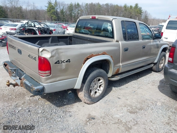 2002 Dodge Dakota SLT with VIN 1B7HG48N82S616607, listed as a IAAI auction lot 41837480 with 328,430 mi miles. Bid and sale history available at carsss.com. Image 4.