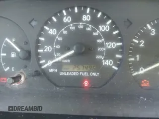 1998 Toyota Camry LE z VIN 4T1BG22K2WU296053, wystawiony jako IAAI lot #42334546 z przebiegiem 257 496 mil mil oraz . Historia ofert i sprzedaży dostępna na DreamBid. Obrazek 7.