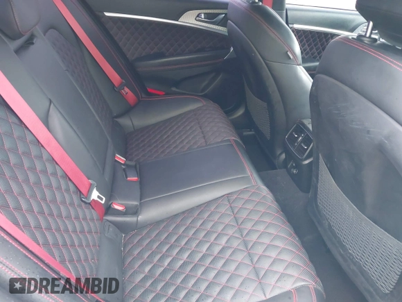 2022 Genesis G70 3.3T with VIN KMTG54TE0NU084062, listed as a IAAI auction lot 41334467 with 39,923 mi miles. Bid and sale history available at carsss.com. Image 8.
