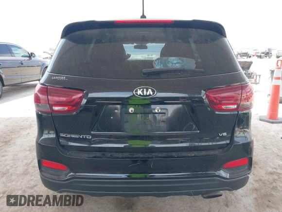 2019 Kia Sorento LX z VIN 5XYPG4A52KG490322, wystawiony jako IAAI lot #41928525 z przebiegiem 89 921 mil mil oraz . Historia ofert i sprzedaży dostępna na DreamBid. Obrazek 17.