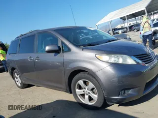 2012 Toyota Sienna LE AAS с VIN 5TDKK3DC4CS186443, выставлен на аукционе IAAI как лот 42225364 с пробегом Не указан миль и . История ставок и продаж доступна на DreamBid. Изображение 12.