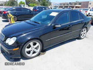 2006 Mercedes-Benz C 230 Sport z VIN WDBRF52HX6A897125, wystawiony jako IAAI lot #42475032 z przebiegiem 137 797 mil mil oraz . Historia ofert i sprzedaży dostępna na DreamBid. Obrazek 6.
