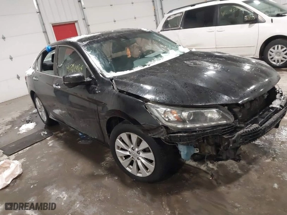 2015 Honda Accord Sedan EX-L with VIN 1HGCR3F89FA031141, listed as a IAAI auction lot 41592484 with 133,975 mi miles. Bid and sale history available at carsss.com. Image 1.