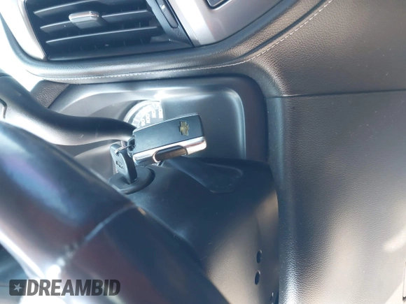 2018 Chevrolet Silverado 1500 High Country with VIN 3GCUKTEC8JG308353, listed as a IAAI auction lot 40714183 with 88,711 mi miles and . Bid and sale history available at DreamBid. Image 11.
