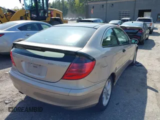 2002 Mercedes-Benz C 230/260/280/320 с VIN WDBRN47J32A235373, выставлен на аукционе IAAI как лот 42247716 с пробегом 76 306 миль миль и . История ставок и продаж доступна на DreamBid. Изображение 4.