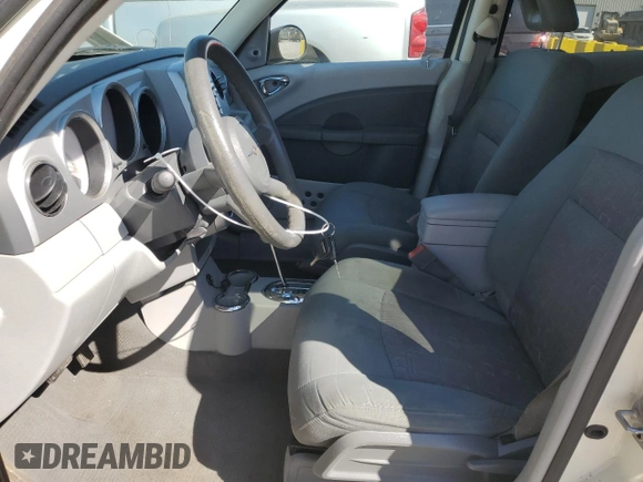 2008 Chrysler PT Cruiser z VIN 3A8FY48BX8T181034, wystawiony jako Copart lot #48466675 z przebiegiem 107 596 mil mil oraz Czysty tytuł • Clean title. Historia ofert i sprzedaży dostępna na DreamBid. Obrazek 7.
