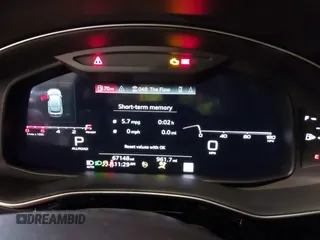 2021 Audi Q8 Prestige z VIN WA1FVAF18MD026128, wystawiony jako IAAI lot #41254457 z przebiegiem 67 148 mil mil oraz . Historia ofert i sprzedaży dostępna na DreamBid. Obrazek 7.
