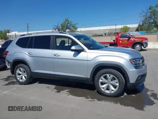2018 Volkswagen Atlas SE с VIN 1V2DR2CA9JC502205, выставлен на аукционе IAAI как лот 41983821 с пробегом 99 618 миль миль и . История ставок и продаж доступна на DreamBid. Изображение 14.