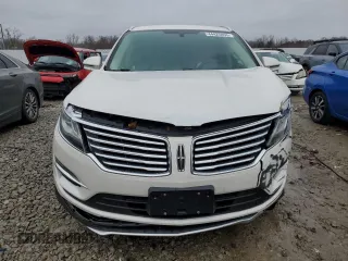 2017 Lincoln MKC Select z VIN 5LMCJ2D9XHUL20308, wystawiony jako Copart lot #44425455 z przebiegiem 69 557 mil mil oraz Nie do naprawy • Non repairable. Historia ofert i sprzedaży dostępna na DreamBid. Obrazek 5.