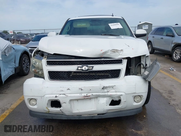 2008 Chevrolet Tahoe 1LT с VIN 1GNFC13018R133979, выставлен на аукционе IAAI как лот 42608904 с пробегом 261 711 миль миль и . История ставок и продаж доступна на DreamBid. Изображение 12.