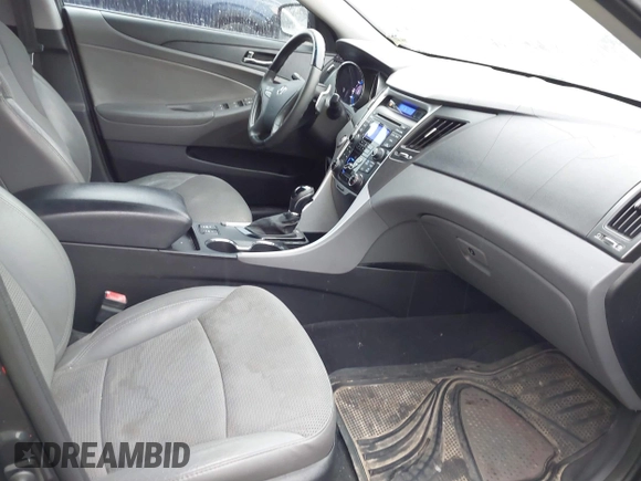 2013 Hyundai Sonata Limited with VIN 5NPEC4AB4DH804900, listed as a IAAI auction lot 41619907 with 152,278 mi miles and . Bid and sale history available at DreamBid. Image 5.