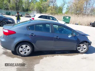 2016 Kia Forte LX with VIN KNAFX4A60G5593661, listed as a IAAI auction lot 42058287 with 183,040 mi miles. Bid and sale history available at carsss.com. Image 13.