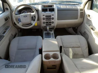 2011 Ford Escape Hybrid z VIN 1FMCU4K35BKB58210, wystawiony jako Copart lot #42141165 z przebiegiem 175 636 mil mil oraz Nie do naprawy • Non repairable. Historia ofert i sprzedaży dostępna na DreamBid. Obrazek 8.