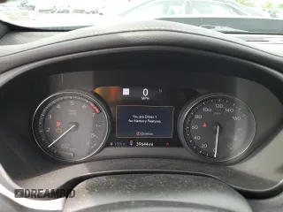 2019 Cadillac XT4 FWD Premium Luxury z VIN 1GYFZCR4XKF100124, wystawiony jako Copart lot #54249845 z przebiegiem 39 644 mil mil oraz Szkoda całkowita • Salvage title. Historia ofert i sprzedaży dostępna na DreamBid. Obrazek 9.