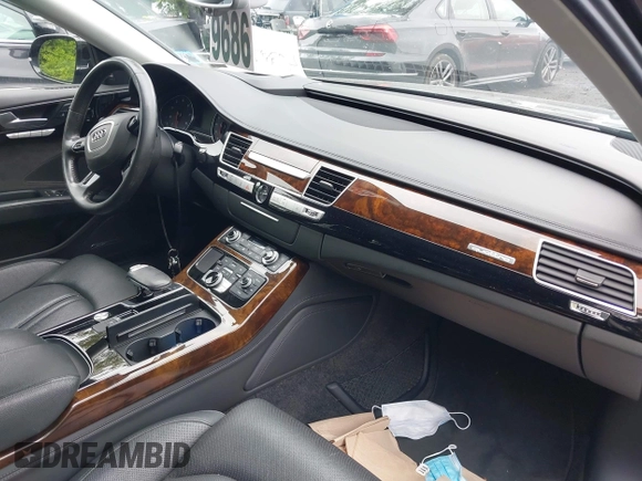 2018 Audi A8 с VIN WAU44AFD1JN000676, выставлен на аукционе IAAI как лот 42387636 с пробегом 76 293 миль миль и . История ставок и продаж доступна на DreamBid. Изображение 5.