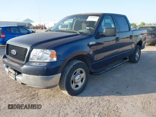 2004 Ford F-150 XLT with VIN 1FTPW12564KC50039, listed as a IAAI auction lot 42011854 with 276,885 mi miles and . Bid and sale history available at DreamBid. Image 2.
