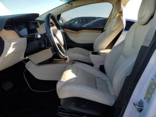 2018 Tesla Model X 75D with VIN 5YJXCDE28JF102270, listed as a Copart auction lot 46123135 with 110,540 mi miles and Clean Title. Bid and sale history available at carsss.com. Image 7.