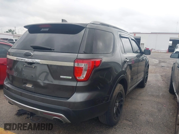 2016 Ford Explorer XLT with VIN 1FM5K7DH0GGD01597, listed as a IAAI auction lot 42069036 with 160,185 mi miles and . Bid and sale history available at carsss.com. Image 4.