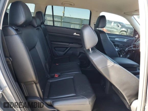 2018 Volkswagen Atlas SE z VIN 1V2CP2CA2JC596042, wystawiony jako Copart lot #49864425 z przebiegiem 87 859 mil mil oraz Szkoda całkowita • Salvage title. Historia ofert i sprzedaży dostępna na DreamBid. Obrazek 11.