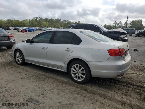 2011 Volkswagen Jetta Sedan SE w/Convenience with VIN 3VWDX7AJXBM341870, listed as a Copart auction lot 51818175 with 0 mi miles and Clean Title. Bid and sale history available at carsss.com. Image 2.