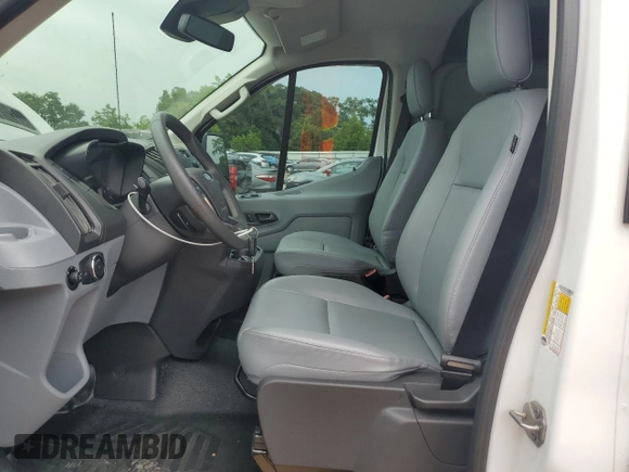 2017 Ford Transit with VIN 1FTYE1ZM3HKA95993, listed as a Copart auction lot 61213555 with 6,440 mi miles and Clean title. Bid and sale history available at DreamBid. Image 7.