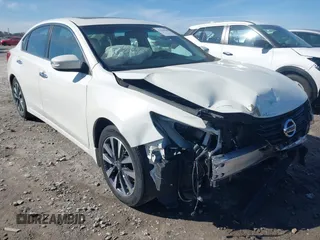 2017 Nissan Altima S z VIN 1N4AL3AP9HC159494, wystawiony jako IAAI lot #41596180 z przebiegiem 59 332 mil mil oraz . Historia ofert i sprzedaży dostępna na DreamBid. Obrazek 1.