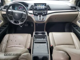 2018 Honda Odyssey EX-L z VIN 5FNRL6H75JB076769, wystawiony jako Copart lot #56845755 z przebiegiem 92 552 mil mil oraz Szkoda całkowita • Salvage title. Historia ofert i sprzedaży dostępna na DreamBid. Obrazek 8.