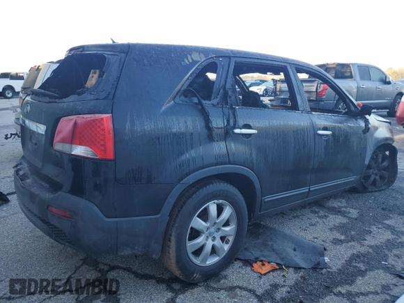2013 Kia Sorento LX with VIN 5XYKT4A19DG387680, listed as a Copart auction lot 57208245 with Not provided miles and Non repairable. Bid and sale history available at DreamBid. Image 3.