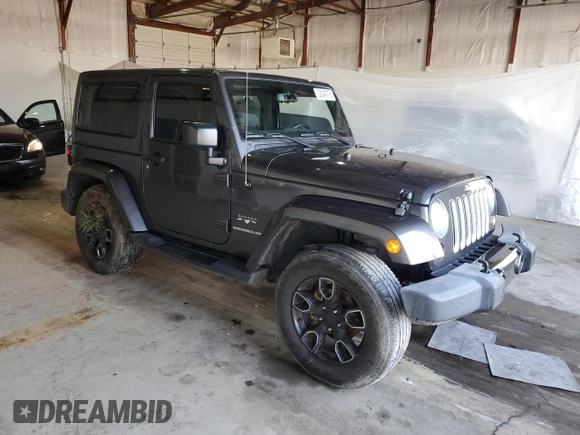 2017 Jeep Wrangler Sahara z VIN 1C4AJWBG6HL582839, wystawiony jako Copart lot #52049725 z przebiegiem 143 544 mil mil oraz Szkoda całkowita • Salvage title. Historia ofert i sprzedaży dostępna na DreamBid. Obrazek 4.
