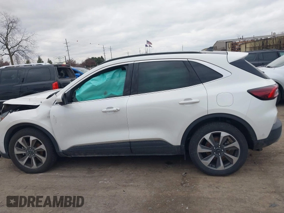 2024 Ford Escape Platinum with VIN 1FMCU9JA2RUA09782, listed as a IAAI auction lot 41077620 with Not Provided miles and . Bid and sale history available at DreamBid. Image 13.