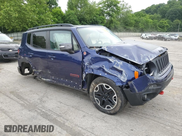 2017 Jeep Renegade Trailhawk z VIN ZACCJBCB2HPF59817, wystawiony jako Copart lot #61259205 z przebiegiem 75 899 mil mil oraz Szkoda całkowita • Salvage title. Historia ofert i sprzedaży dostępna na DreamBid. Obrazek 4.